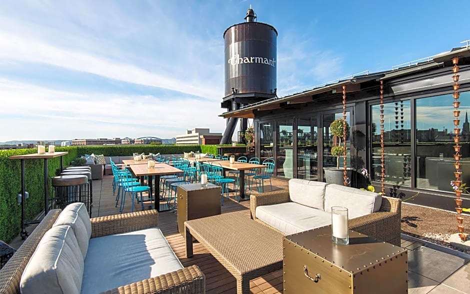 The Charmant Hotel