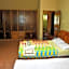 Reef Holiday Apartments