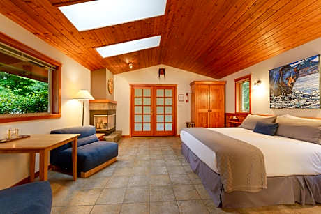 King Room with Garden View