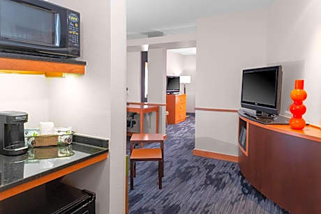 King Studio with Sofa Bed