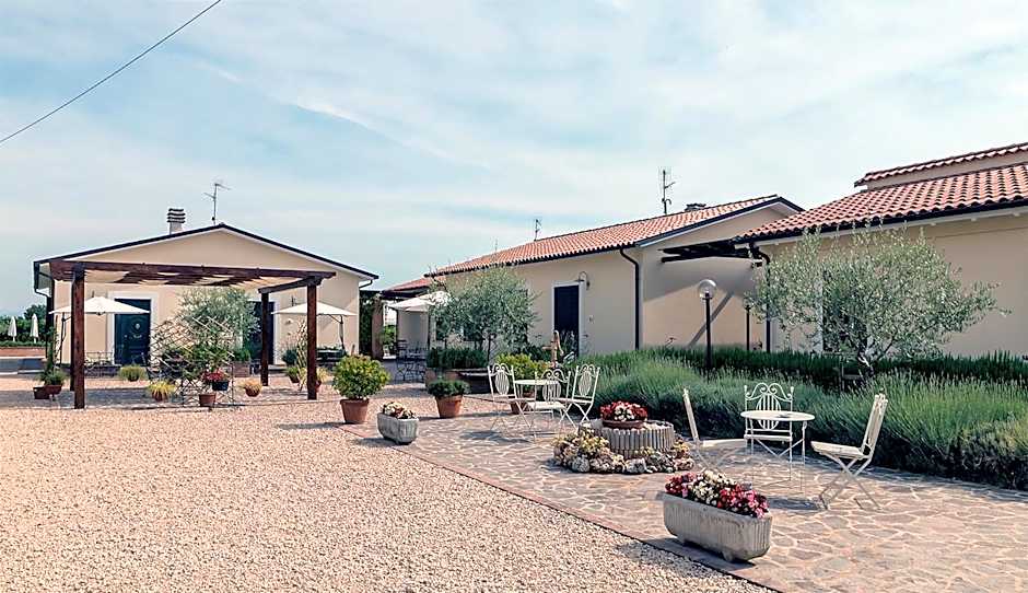 Residence Terra Dei Santi Country House