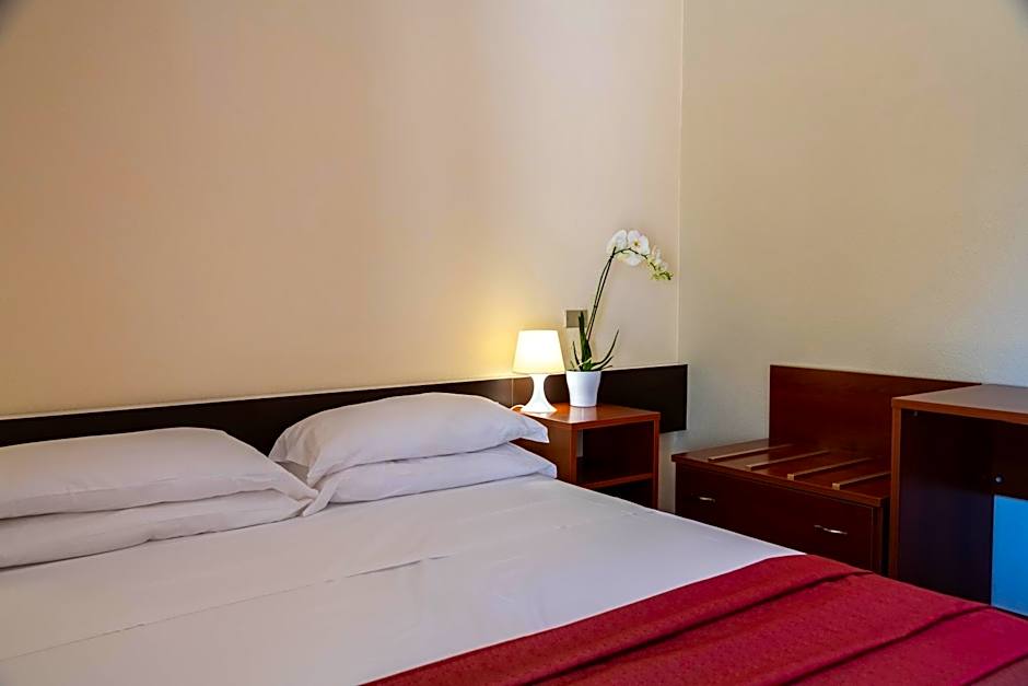 Hotel Mira