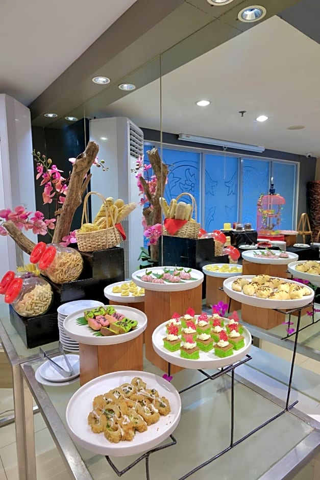 HOM Semarang Simpang Lima By Horison