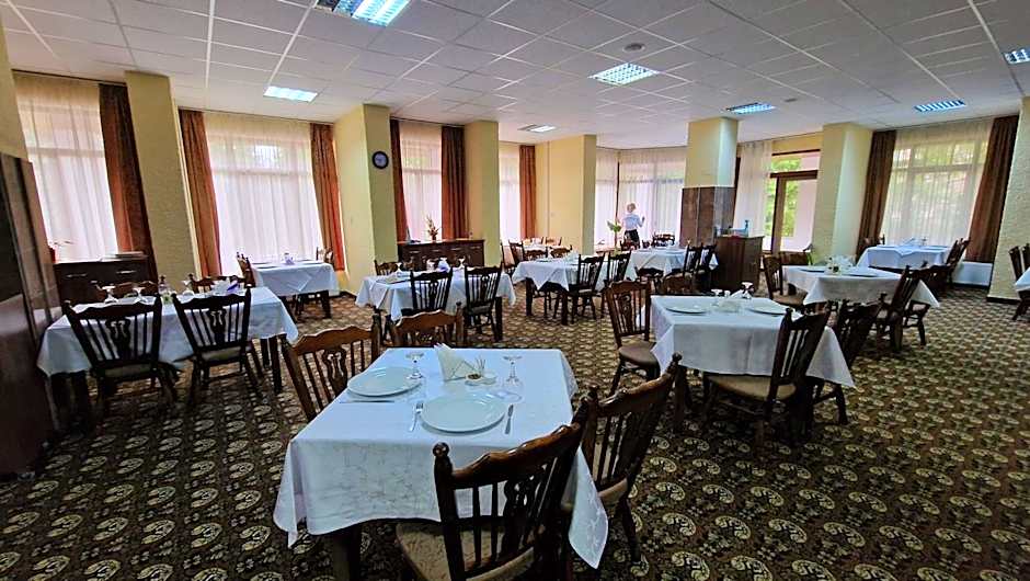 Hotel Bradul - Covasna