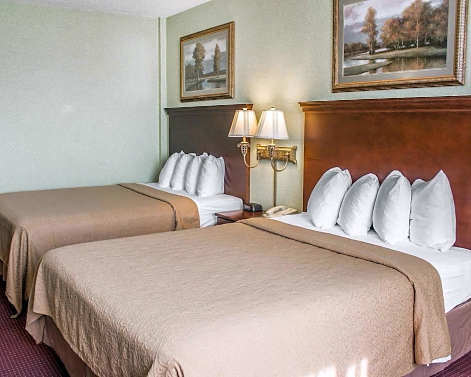 Quality Inn & Conference Center Franklin Downtown