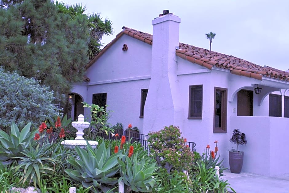 Casa Del Mar Inn
