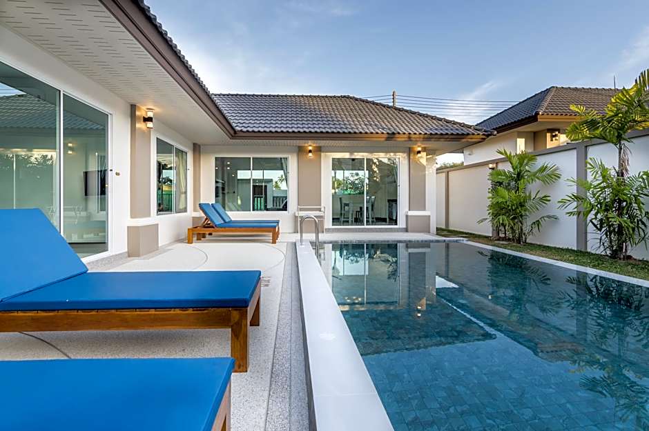 Phuket La Siesta, Naiharn Beach