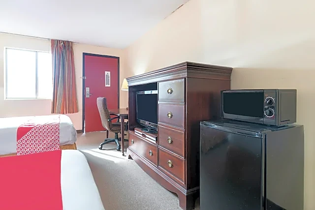 OYO Hotel Tulsa International Airport