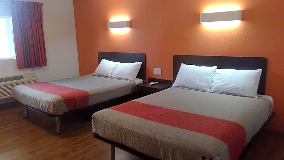 Motel 6-Clovis, NM