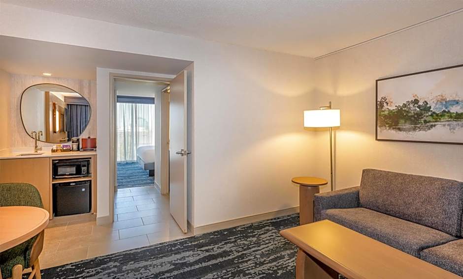 Embassy Suites by Hilton Minneapolis Bloomington Edina