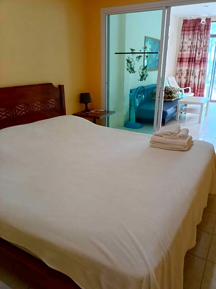 Sammy Seaview Mae Ramphueng Beach Front Golden Elephant บ้านช้างทองวิวทะเลหน้าหาดแม่รำพึง