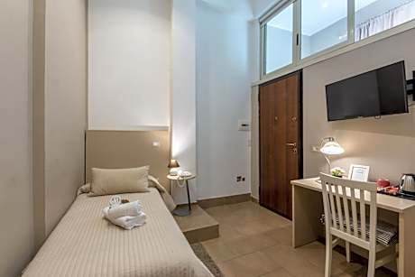 Single Room with Private Bathroom