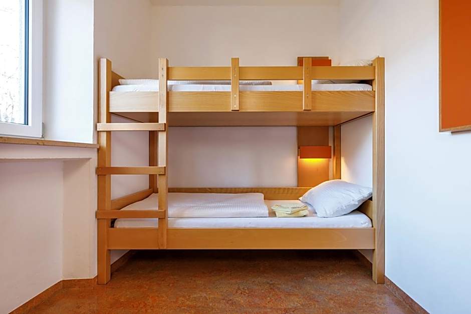 Jugendherberge Garmisch-Partenkirchen - membership required!