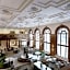 Hotel Fort Des Moines, Curio Collection by Hilton