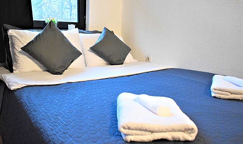 M - Square Private Rooms