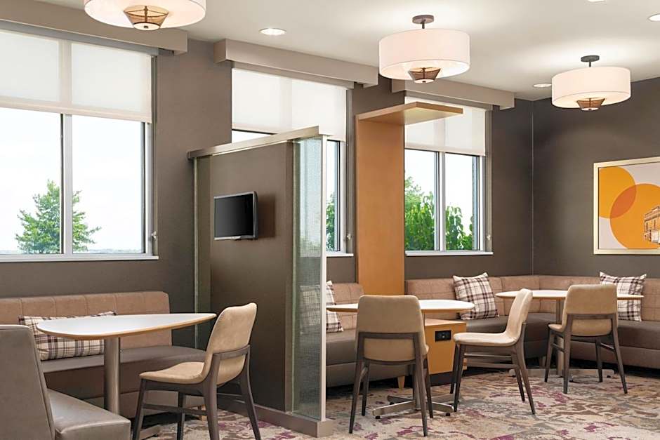 Residence Inn by Marriott Milwaukee West