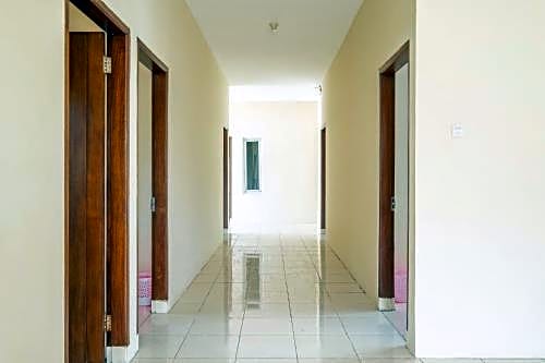 OYO 2132 Pondok Avicenna