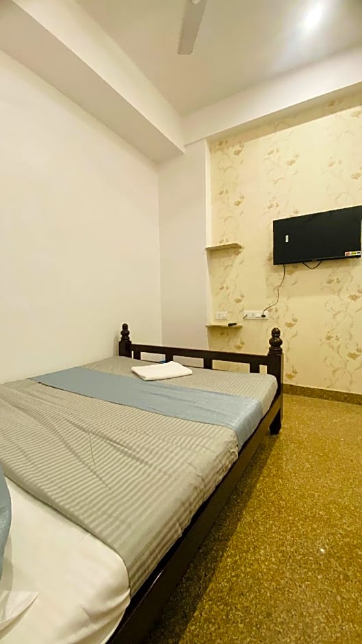 MOON FLOWER GUEST HOUSE