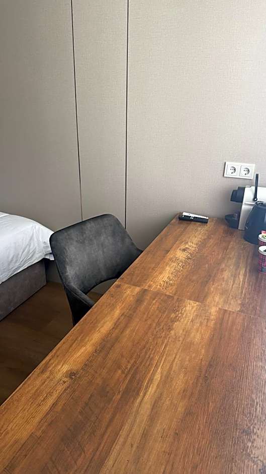 Tung Hotel