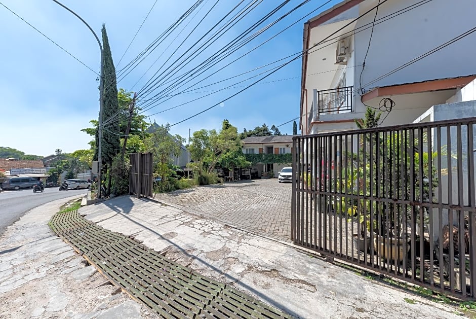 Urbanview Kazanan Setiabudi Bandung