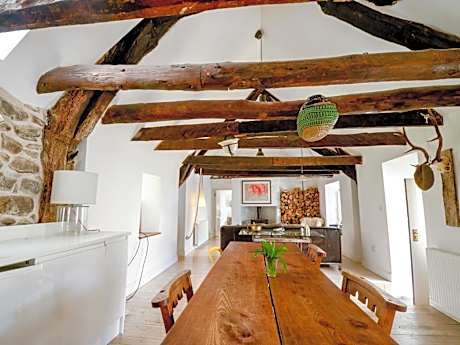 Place of architectural interest The Croft