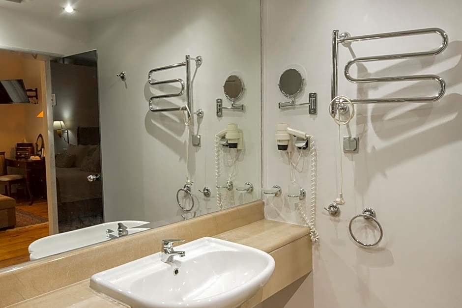 Capsis Bristol Boutique Hotel