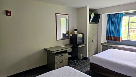 Queen Room with Two Queen Beds