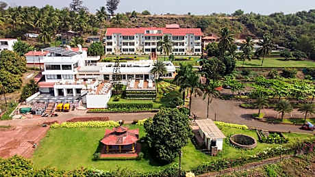 Westbay Resort & Spa