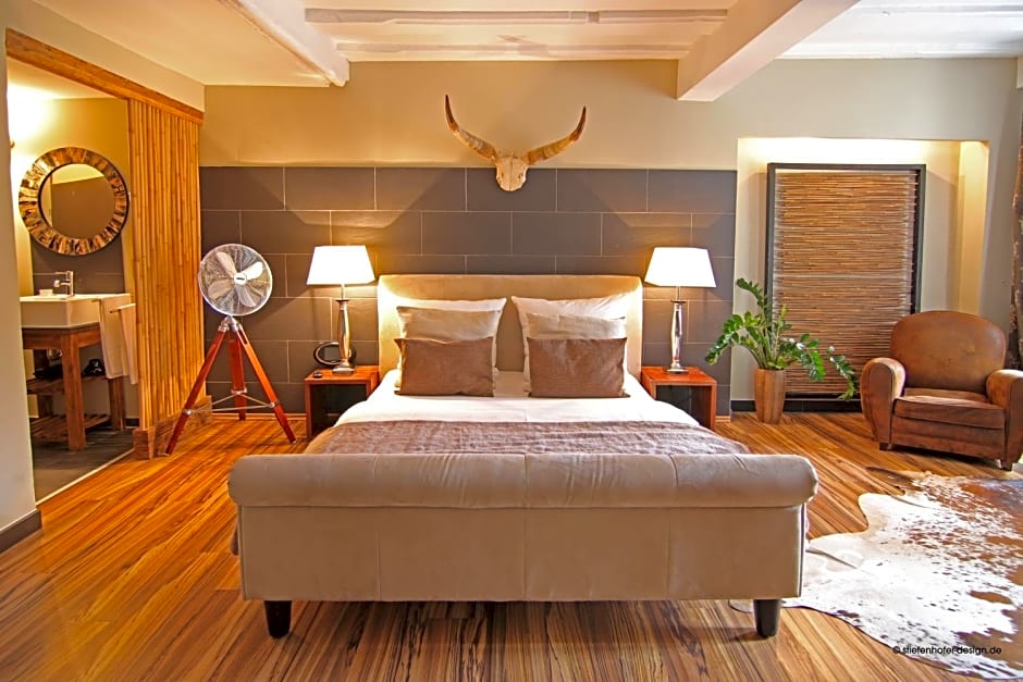 Elements Hotel