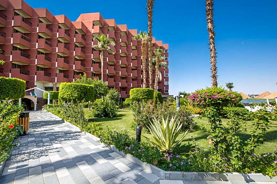 Pyramisa Luxor Hotel and Suites