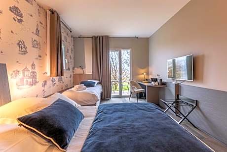 Family Queen Room