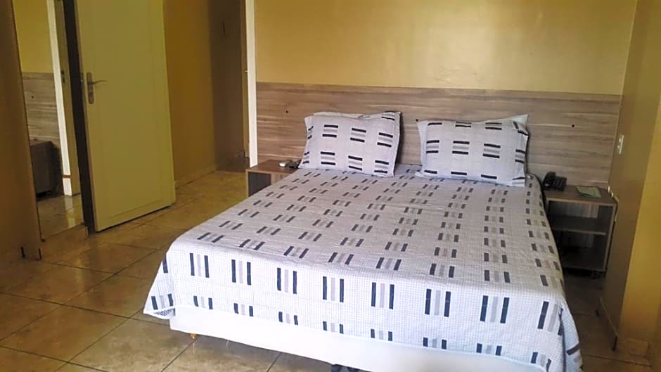 Alcazar Palace Hotel