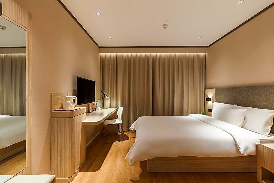 Hanting Express Jinan Daguanyuan Wanda – Jinan, WV
