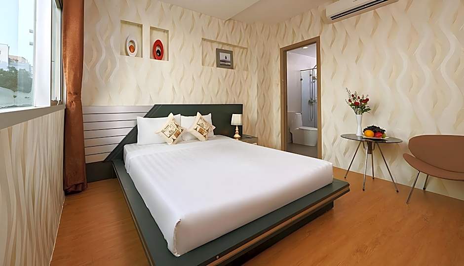 Saigon Charm Hotel
