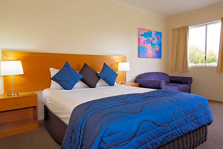 White Lace Motor Inn