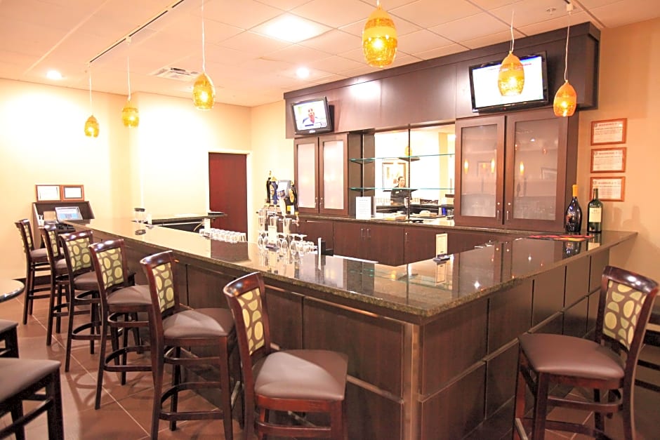 Quality Inn & Suites Downtown Mansfield