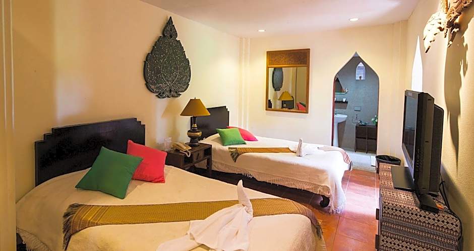 Ayutthaya Garden River Home