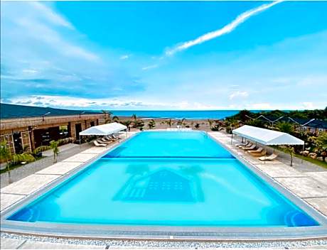 LaSersita Casitas and Water Spa Beach Resort by Cocotel