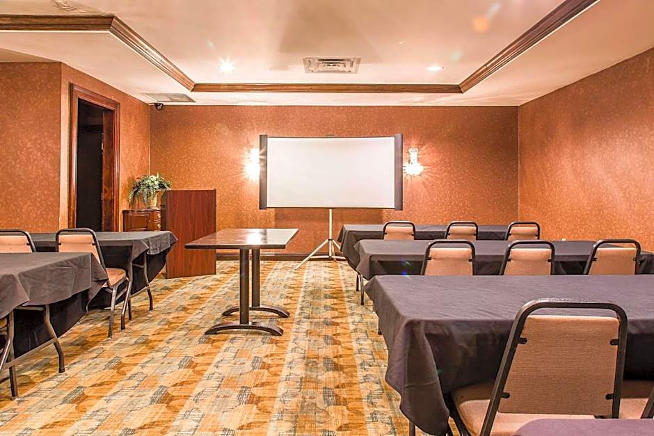 Comfort Inn & Suites Meriden East