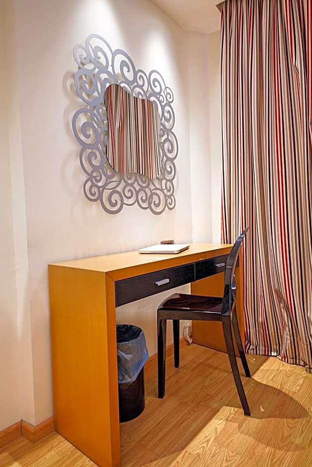 Comfy Boutique Hotel