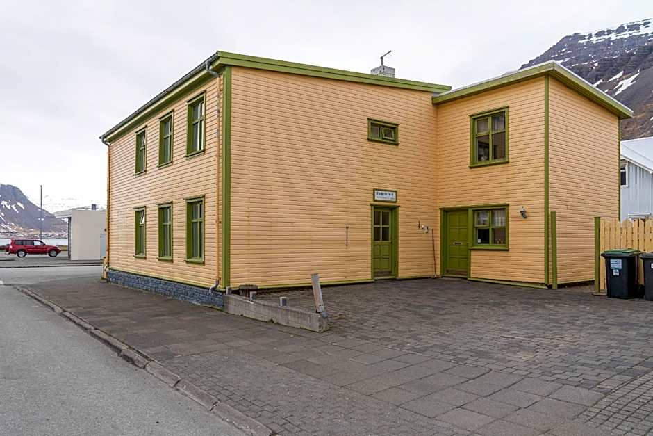 Isafjordur Hostel