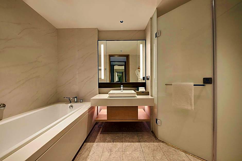 FOUR POINTS by SHERATON JIAXING
