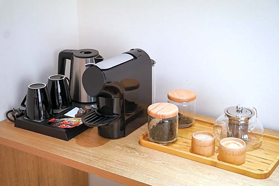 Sea Breeze Hotel & Villa