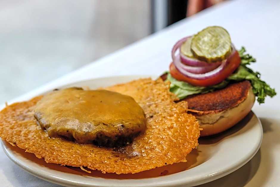 Holiday Inn Quincy By IHG