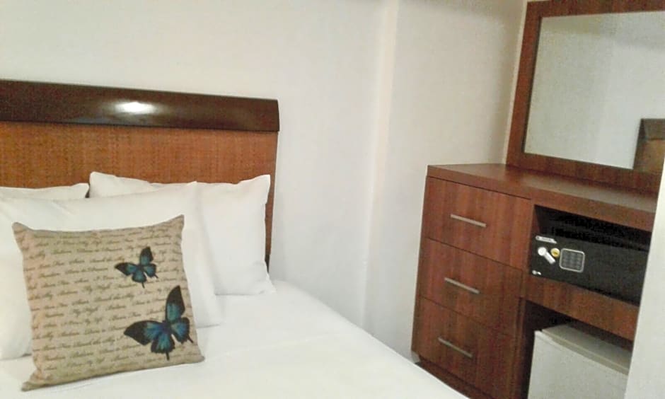 Siesta Fiesta Hotel - 5th Avenue- Adults Only