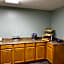 Days Inn & Suites by Wyndham Springfield on I-44
