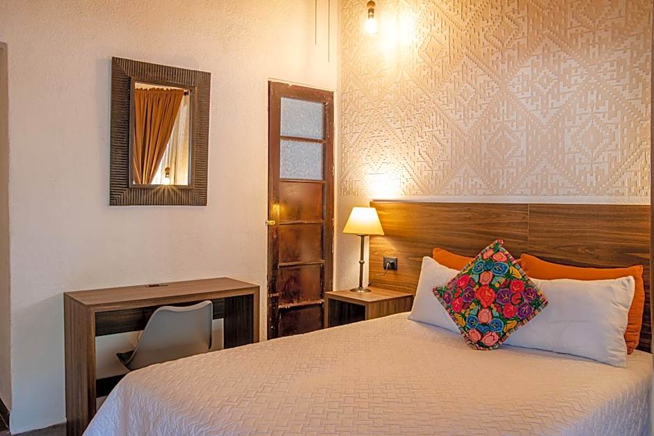 Hotel Las Camelias Inn by AHS