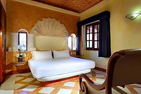 Family Room for 4 Adults