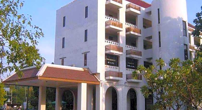 Royal Diamond Hotel (SHA Plus)