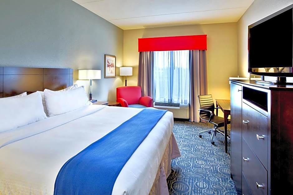 Holiday Inn Express & Suites Oak Ridge By IHG